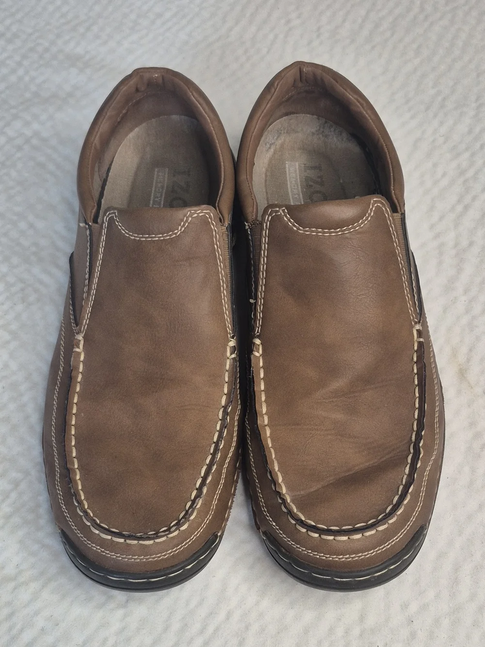 IZOD Mens Brown Slip-On Loafers Contrast Stitching Rubber Sole Round Toe